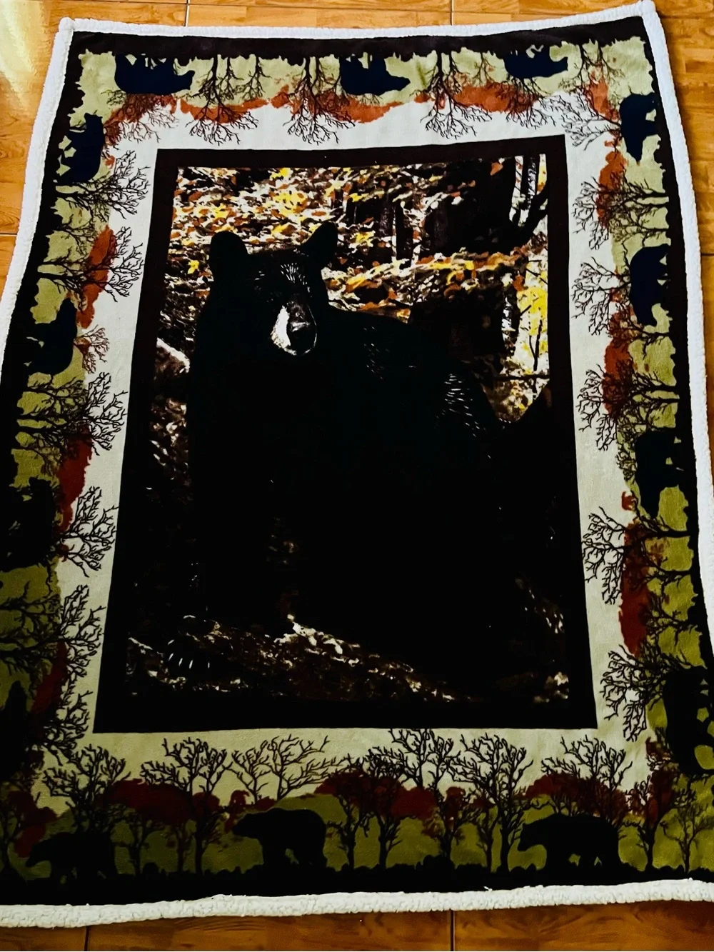 Rustic Black Bear Wall Tapestry - Black and Green